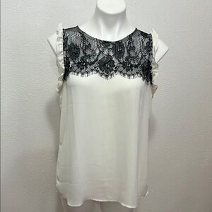 Maurices Laced Top Sz L